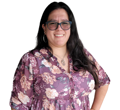 Photo of Stephanie Hernandez